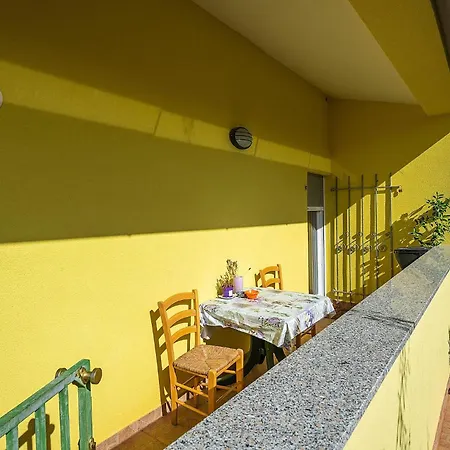 Holiday home In With Wifi Marcana