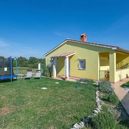 In With Wifi Holiday home Marcana